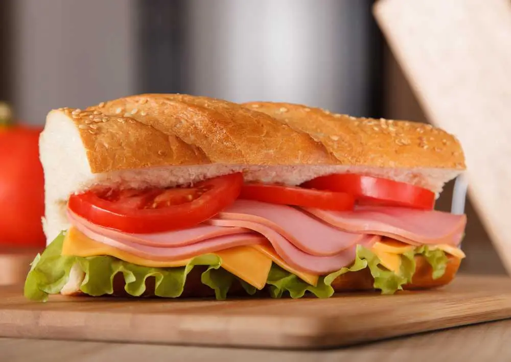 12. Sandwich Bologna