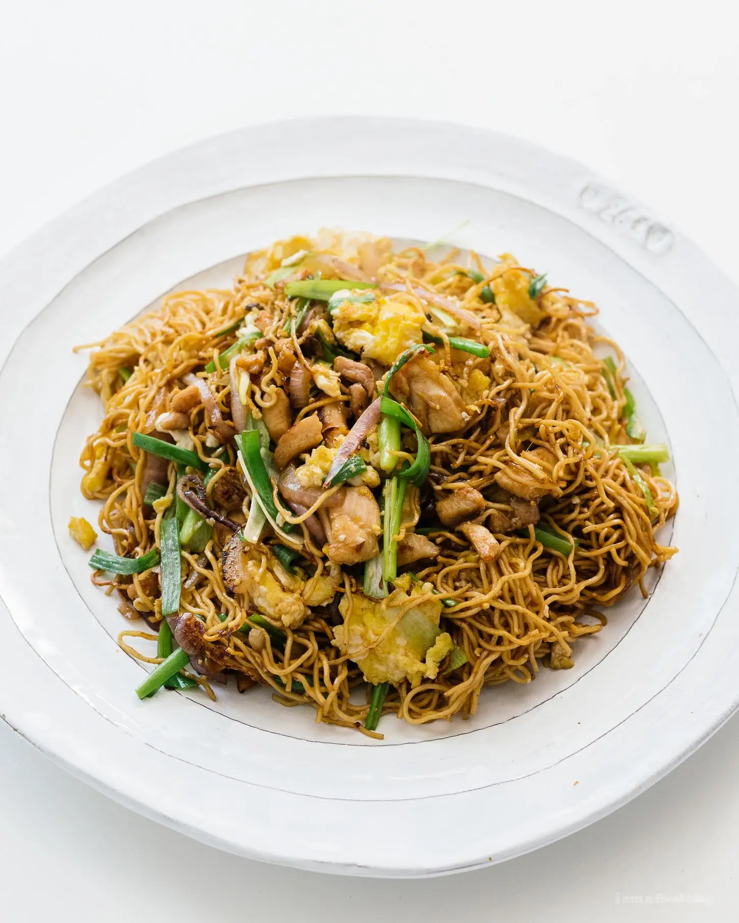 Receita fácil de Chow Mein de frango de 15 minutos