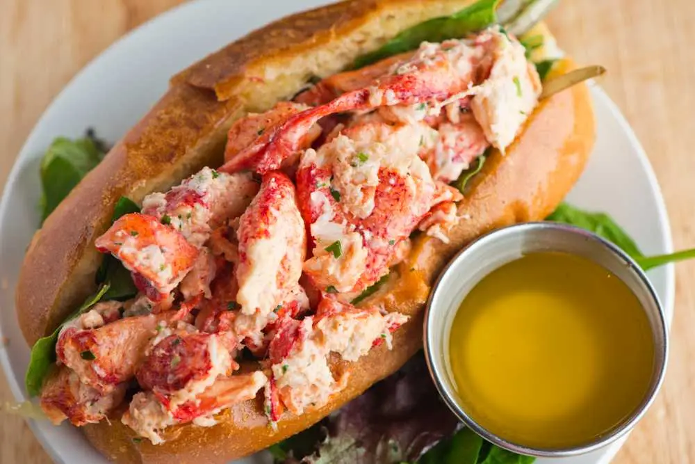 ၃။ Lobster Rolls