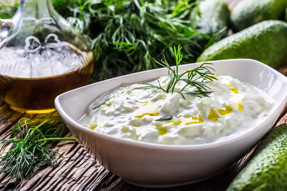 4. Tzatziki ಸಾಸ್