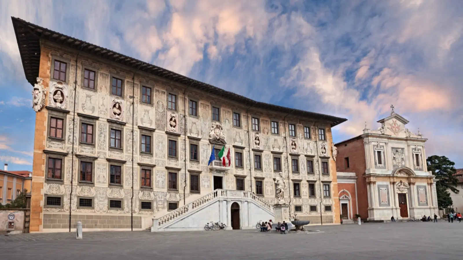 5. Palazzo della Carovana