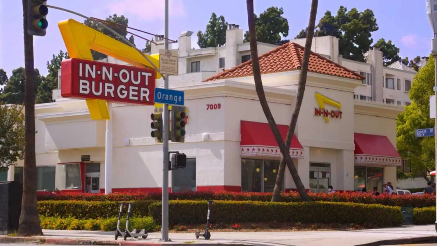 6. Burger In-N-Out