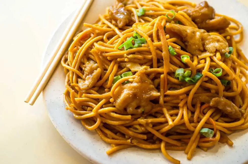 9. Lo Mein