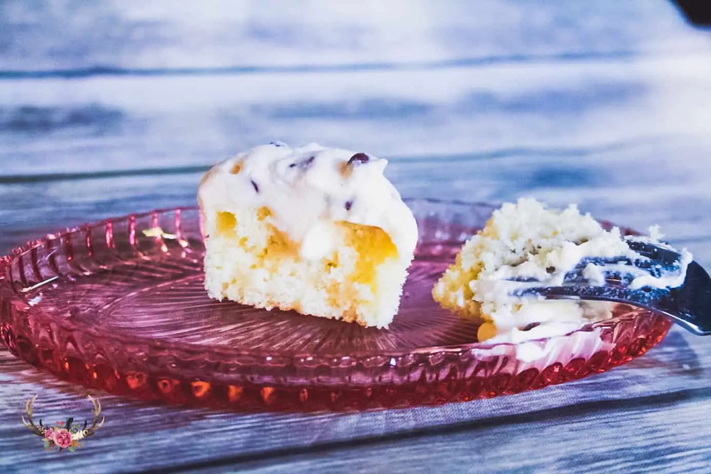 Easy Cannoli Cupcakes