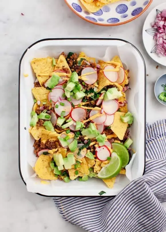 Hälsosamma laddade veganska Nachos