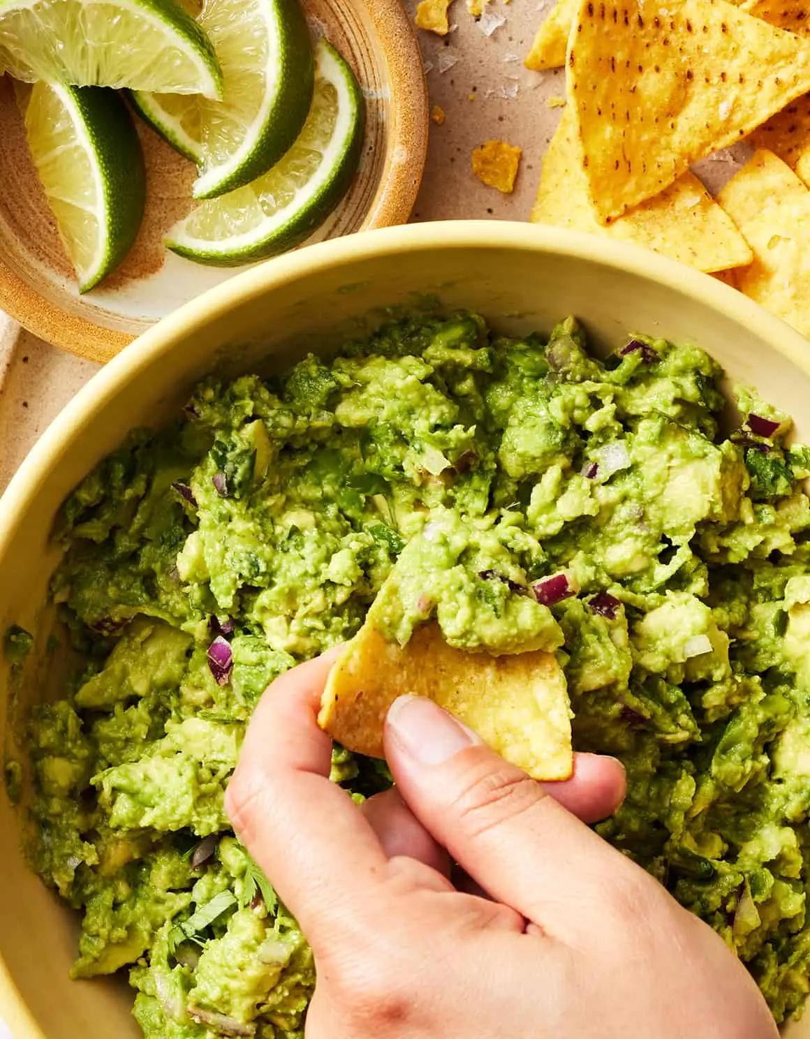 So machen Sie Guacamole