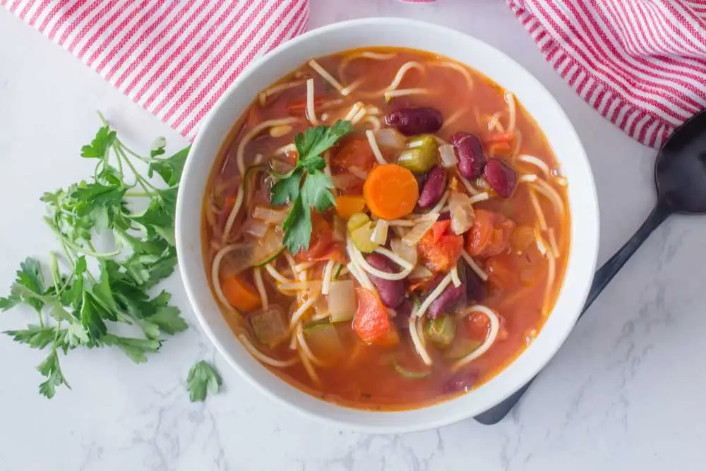 Dərhal Qazan Minestrone Şorbası