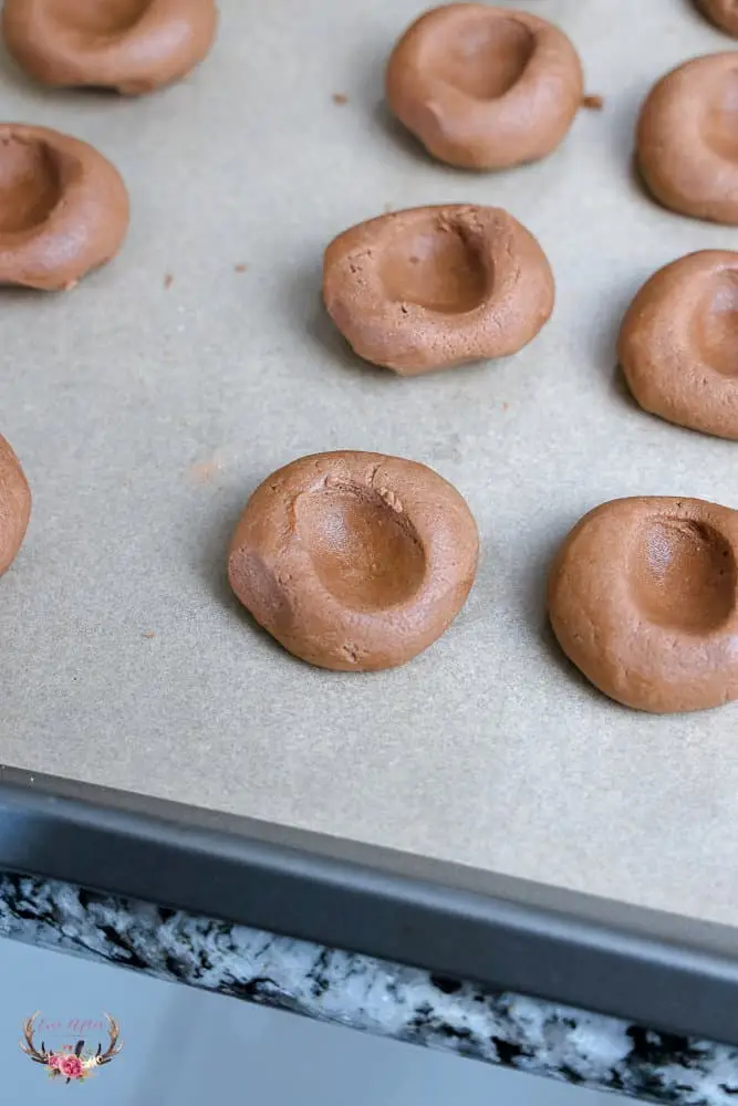 Instruções para fazer biscoitos de chocolate e hortelã-pimenta