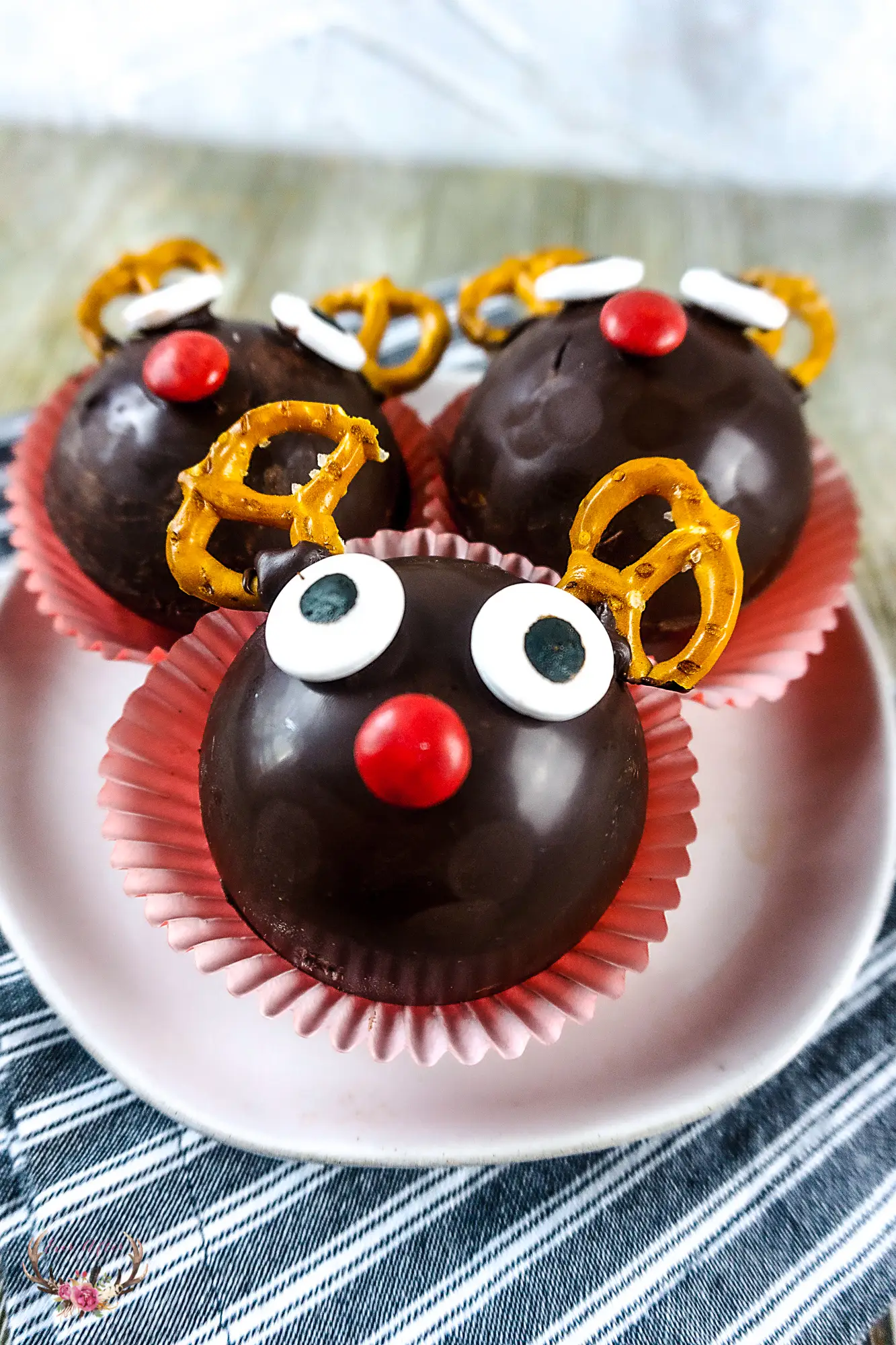 Reindeer Hot Chocolate Bombs