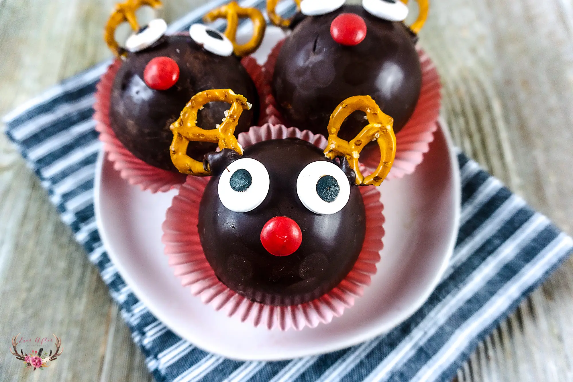 Reindeer Hot Chocolate Bombs