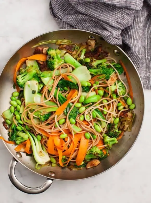 Macarrão Soba com Gergelim